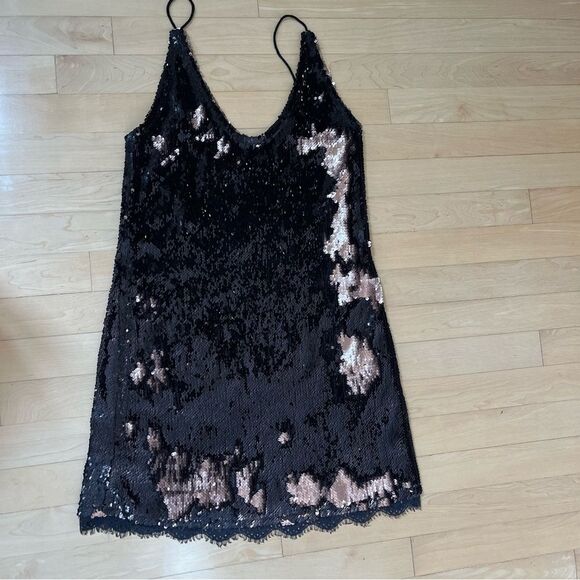Free People Seeing Double Sequin Slip Dress in Black and Rose Gold S NWOT - Picture 8 of 11